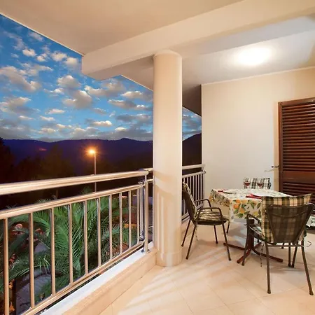 No 4 - Dalia Rabac